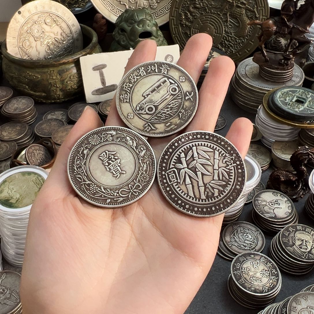 金属复古风格摆件