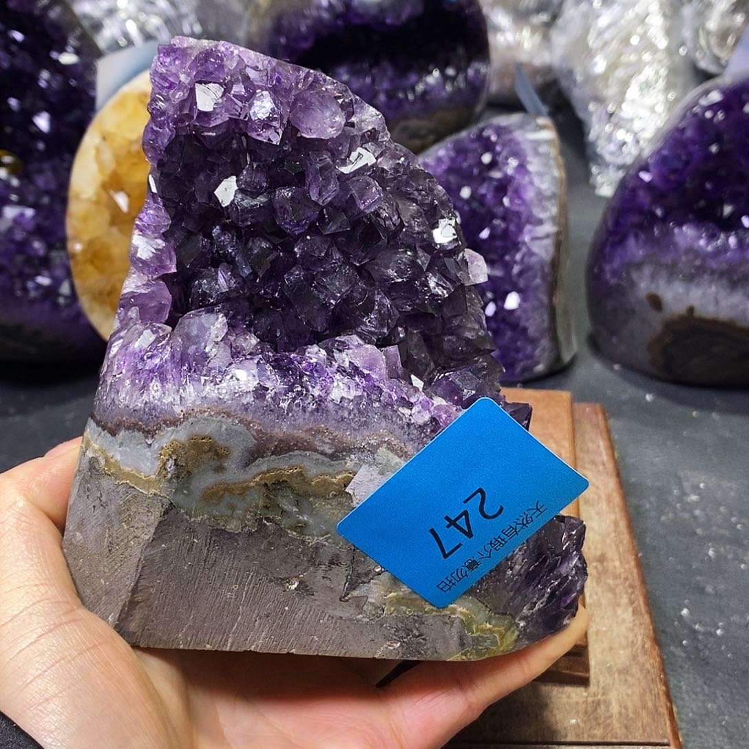 水晶大型摆件（非配饰）未镶嵌