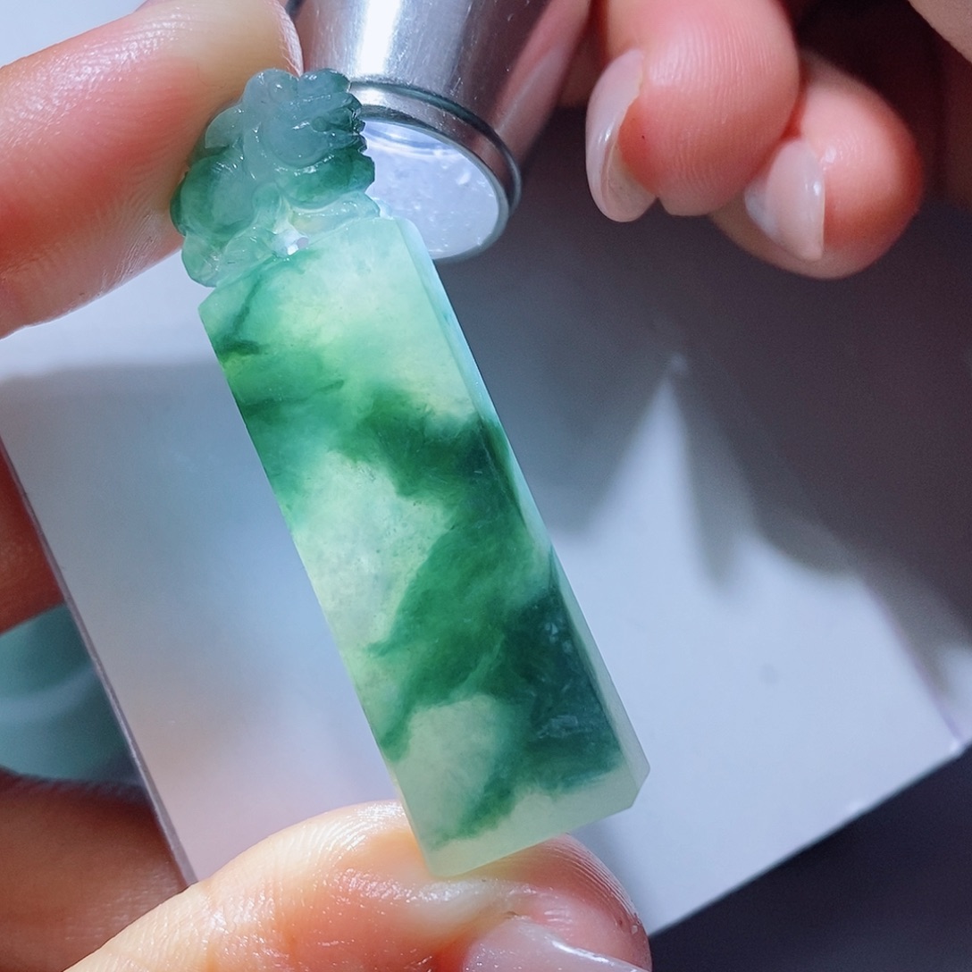 定制翡翠未镶嵌翡翠