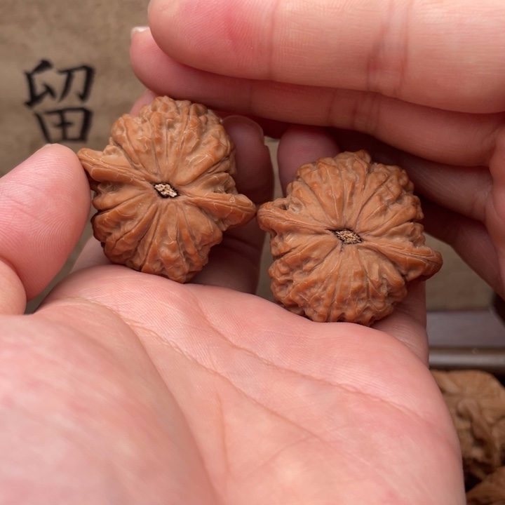 『***』把件文玩核桃38血麒麟