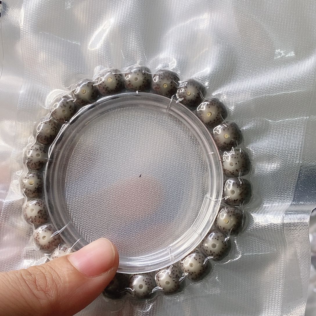 吊坠星月菩提A1石玉大眼10*9单