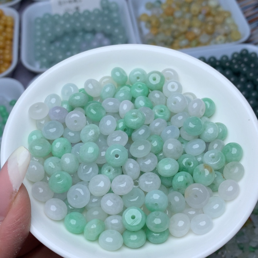 【闪购商品】翡翠手链未镶嵌卡5.6*8.6鼓珠10个