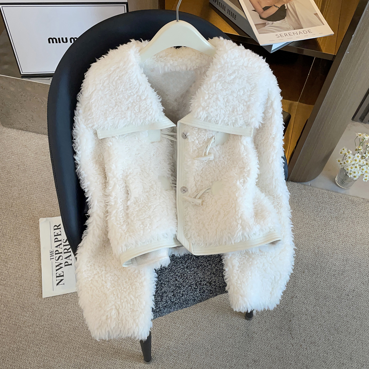 2025冬季新款高端女装白色外套女短款保暖外套MAU2060