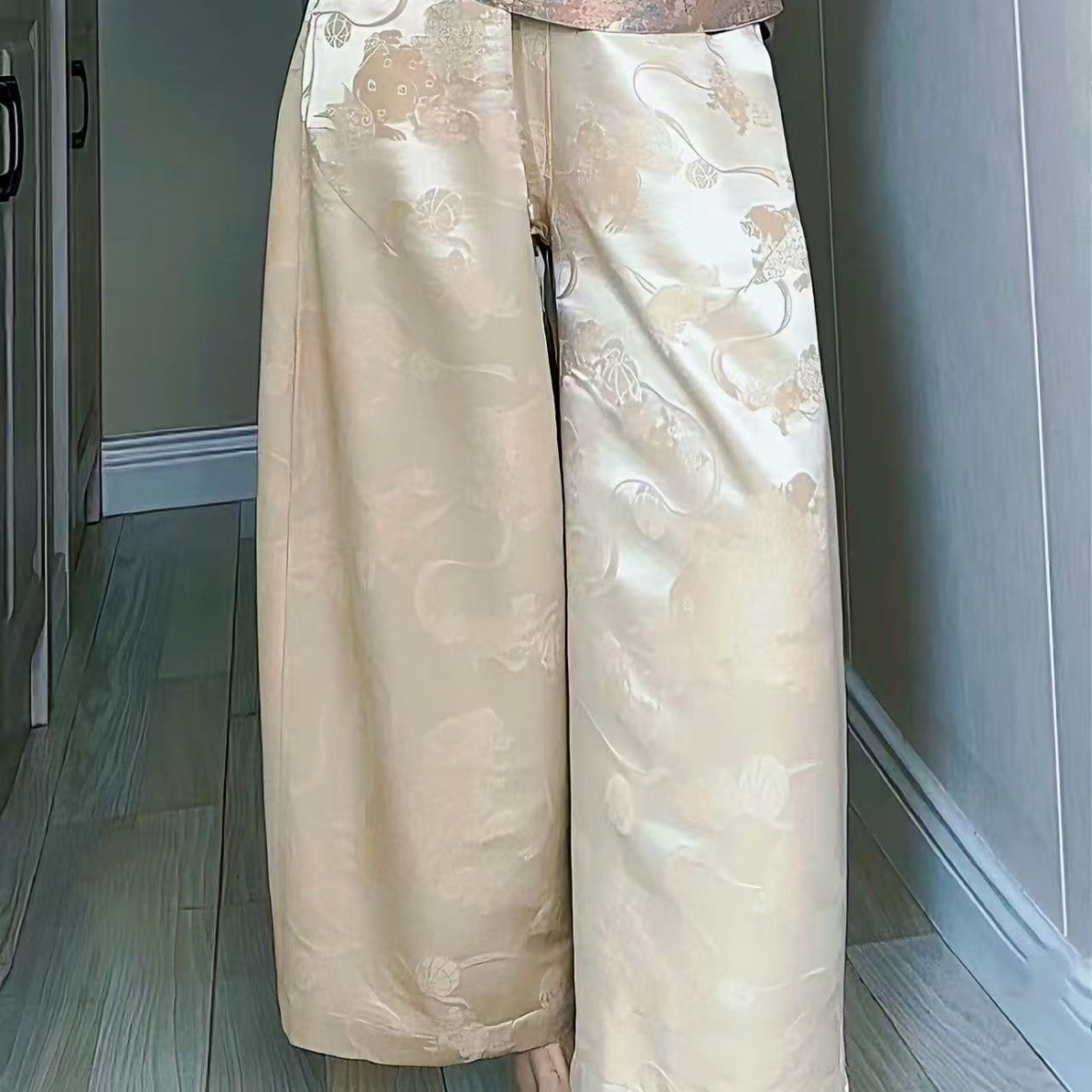 桑蚕丝丝毛裤子（因浅色拍摄有偏光，具体颜色以直播间为准）