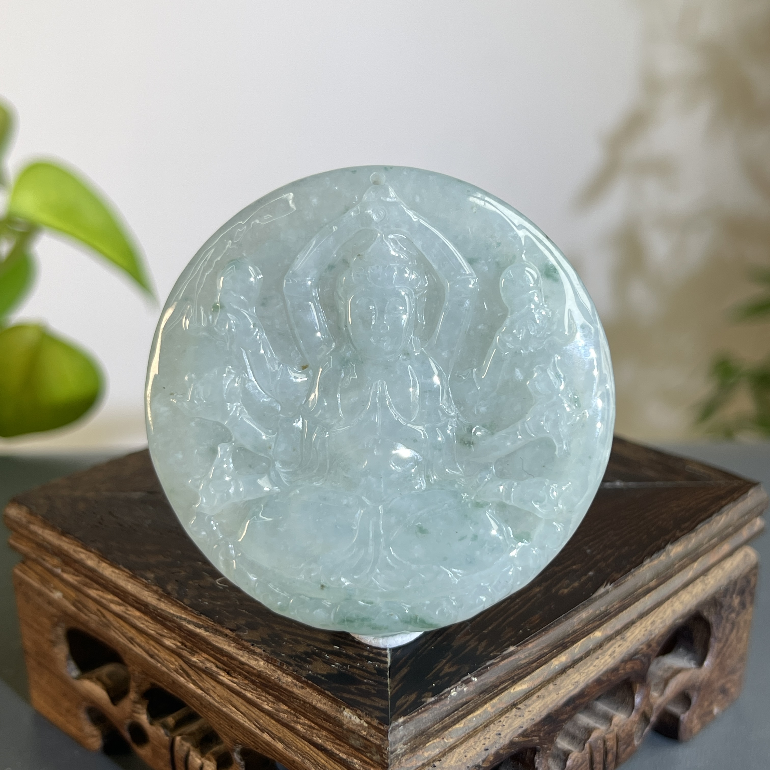 JTW23-20  天然缅甸A货翡翠 千手观音