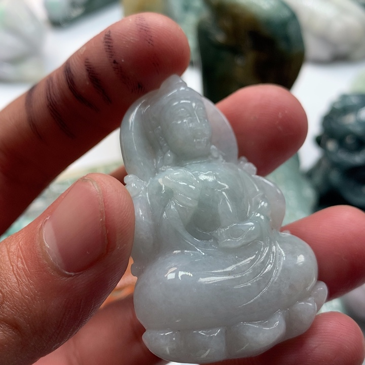 翡翠未镶嵌颈饰保真天然a货翡翠