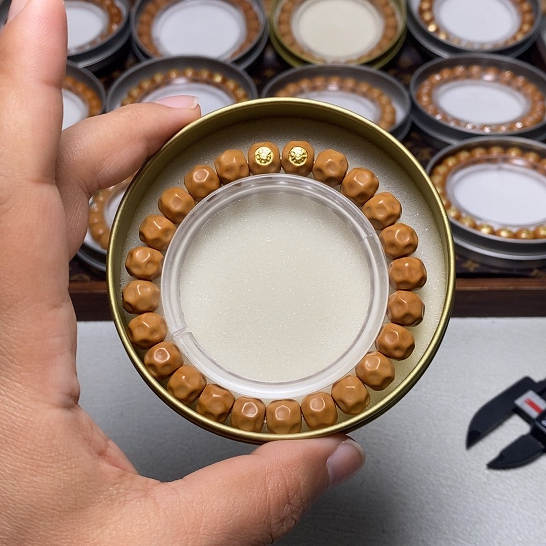 猴头核桃手串42号18k双标深坑奶酪10左右