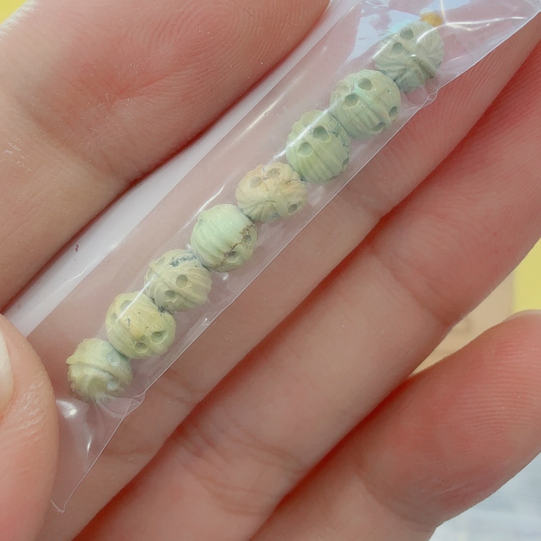 南红玛瑙配饰未镶嵌