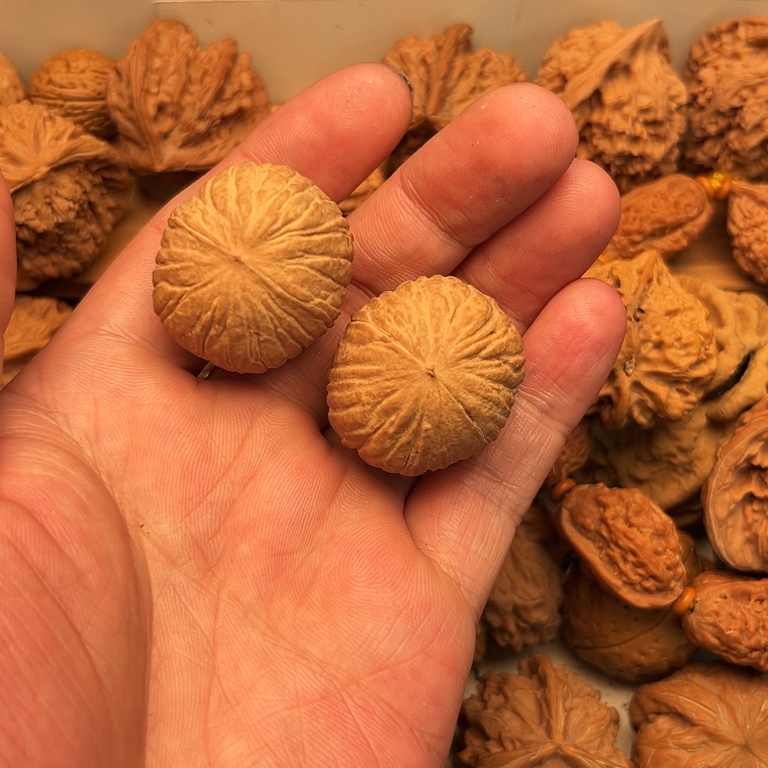 五***海文玩核桃吊坠猴头