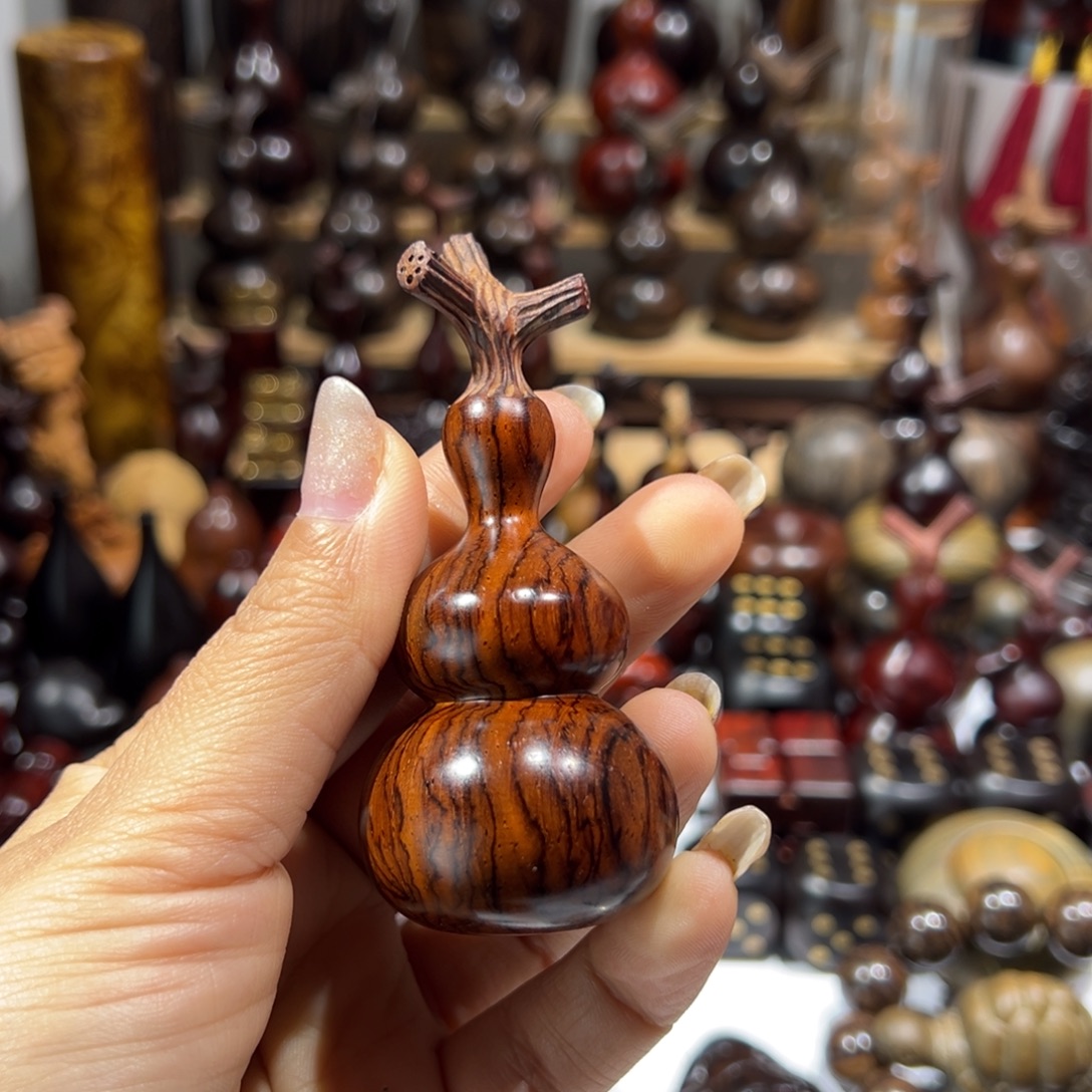 牛***儿香榧木微凹黄檀葫芦