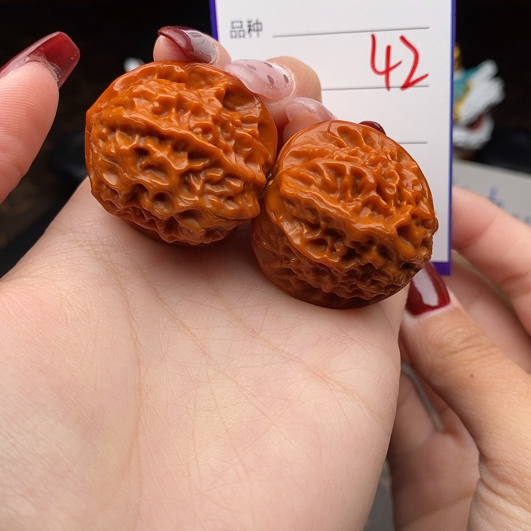 吊坠文玩核桃32瓷娃娃42