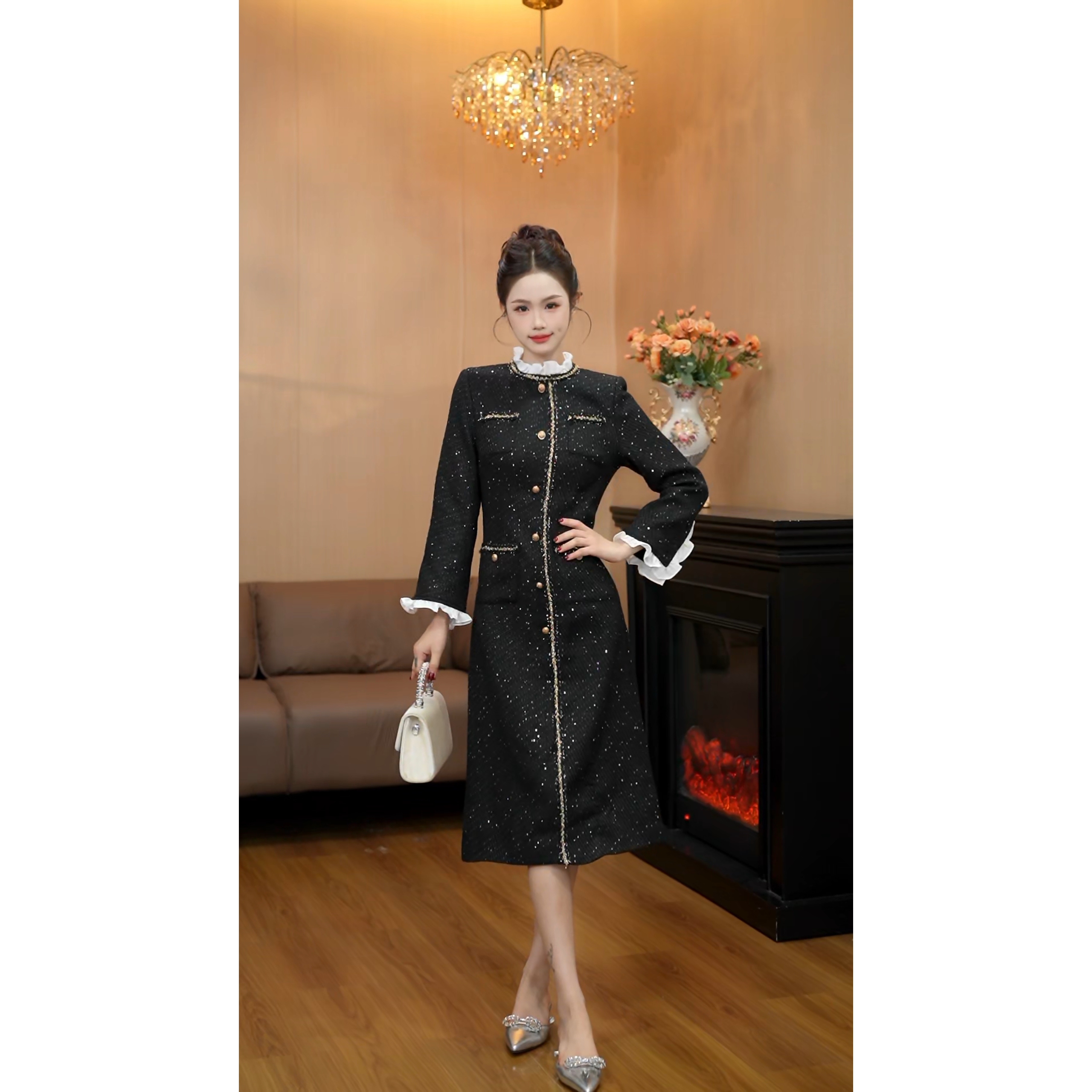 6758【冬夜星辰】秋冬季法式小香风黑色设计感单排扣连衣裙