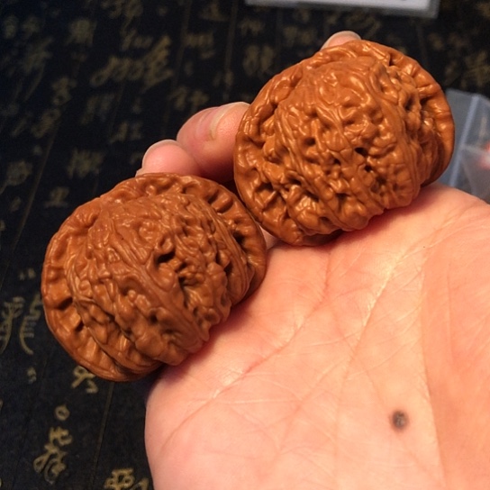 把件文玩核桃闷白45mm