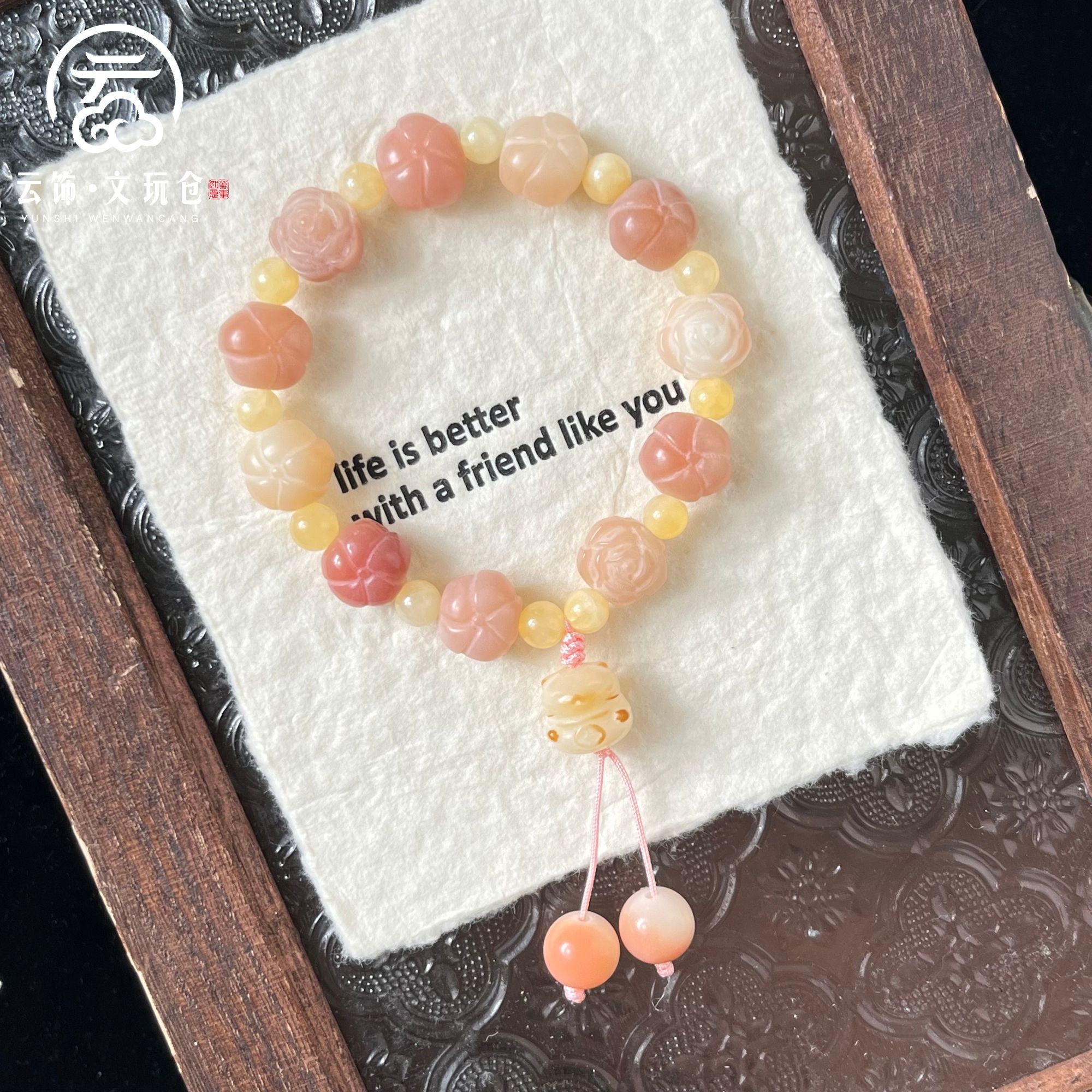 【桃花锦鲤】菩提根雕刻山茶花小手持  CP021-620