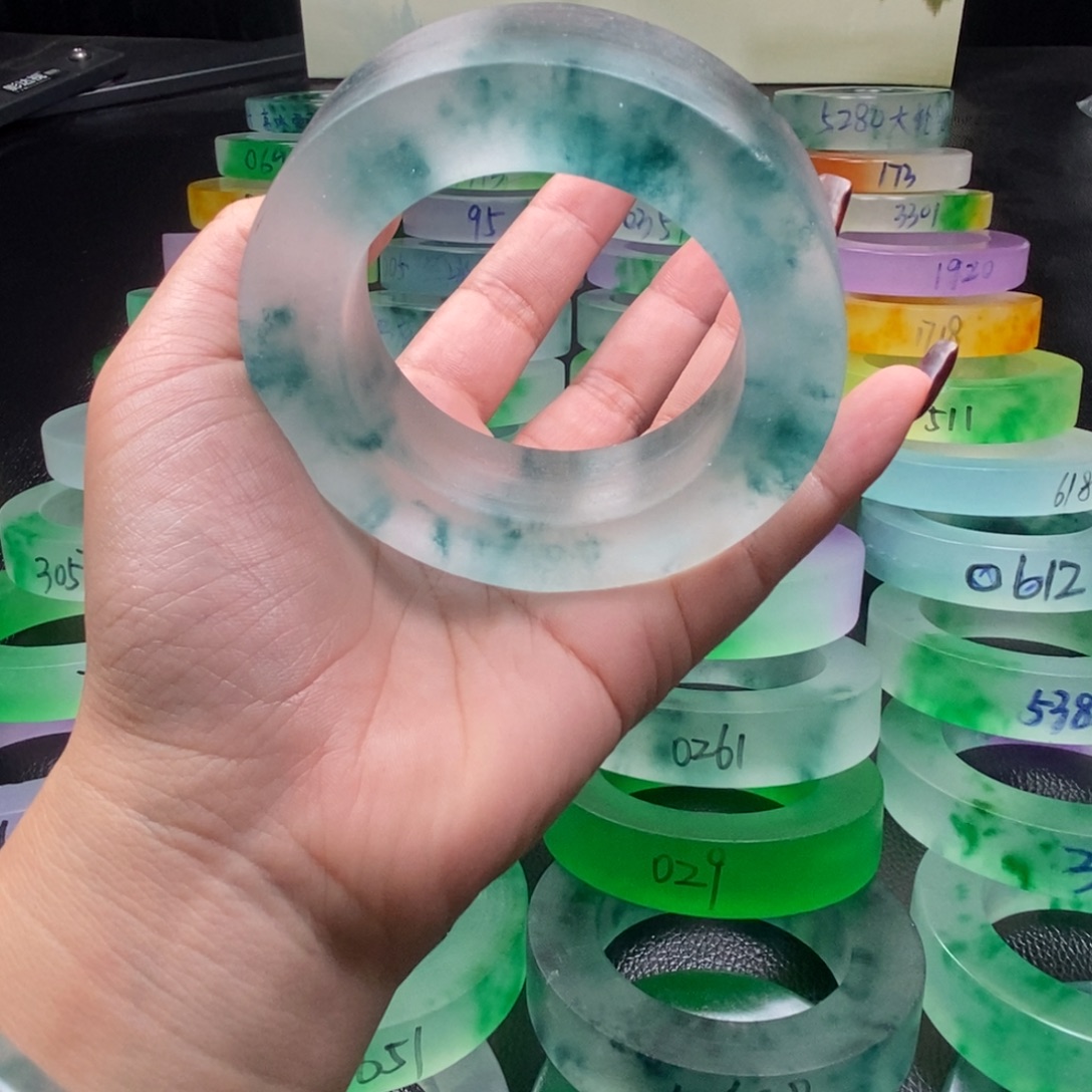 天***乐玉百搭时尚独龙翠手镯