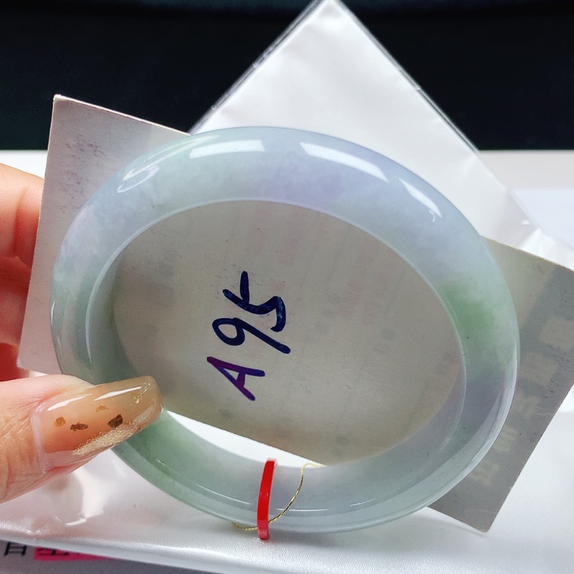 【闪购商品】翡翠手镯未镶嵌 正圈58+