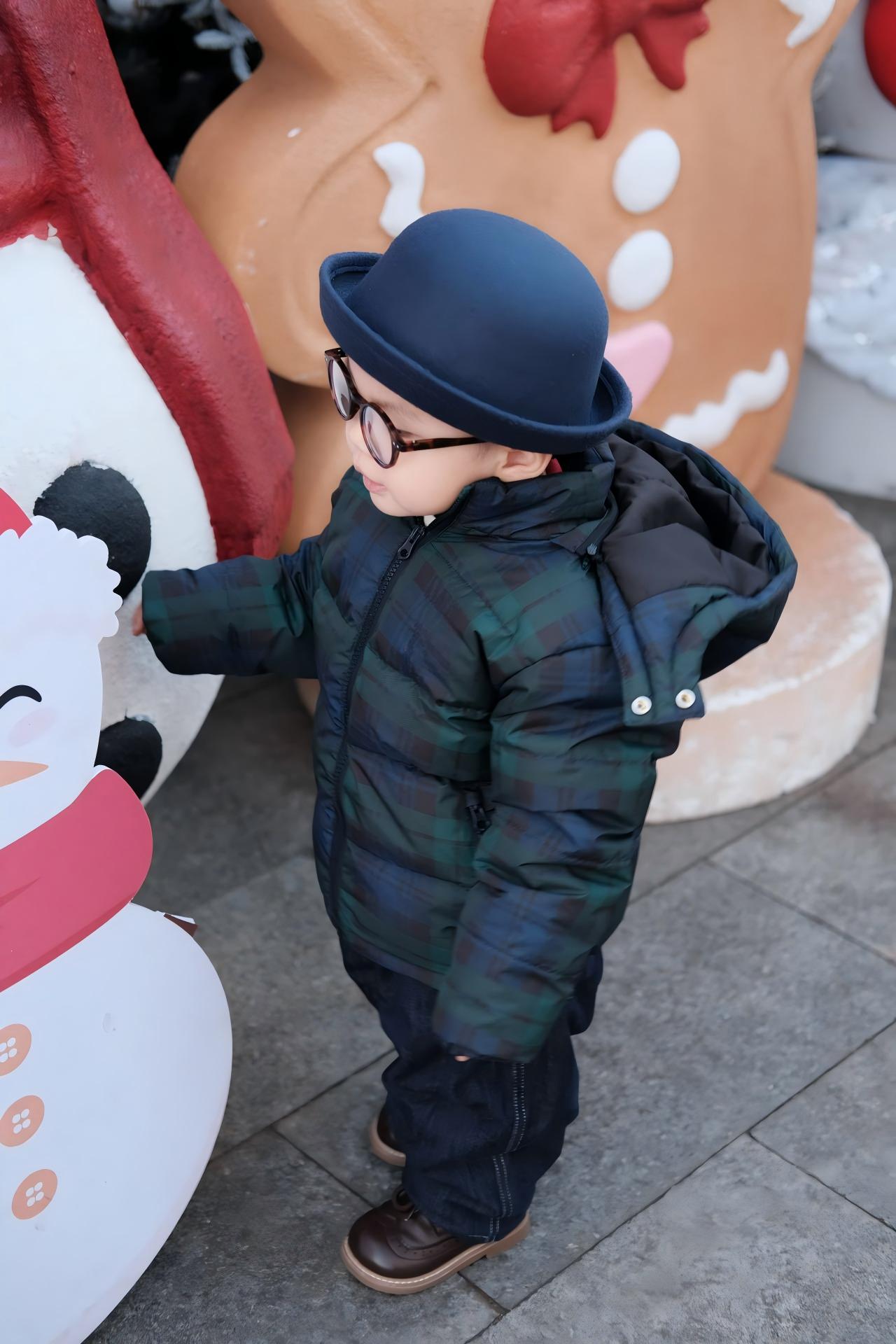 小熊带可拆卸帽子羽羽服