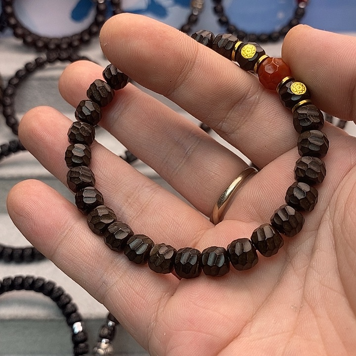 手串椰蒂浮***中87龙鳞搭配红