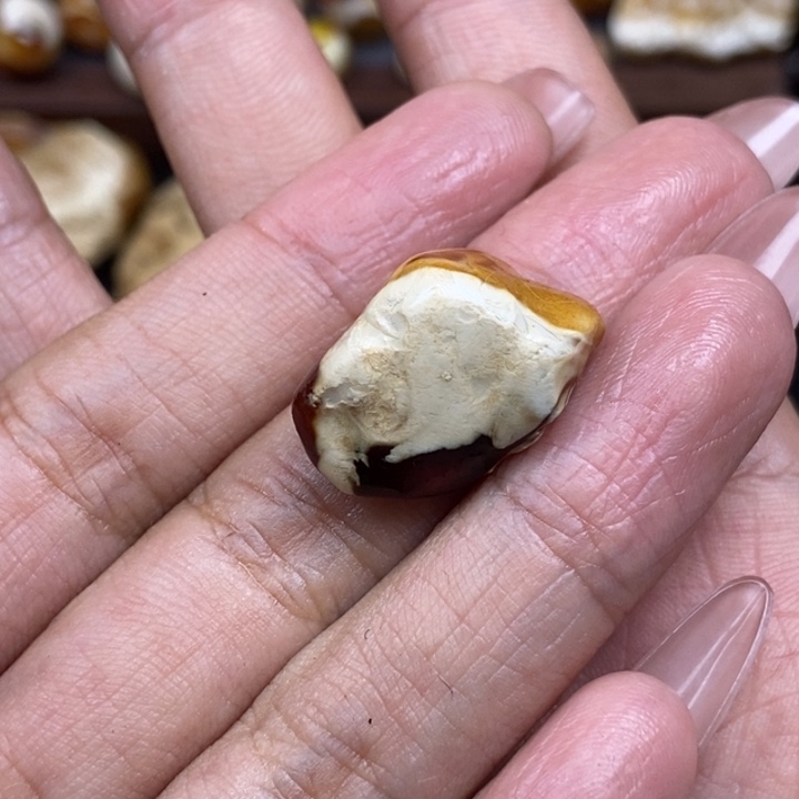 孙***生定制琥珀未镶嵌定制琥珀
