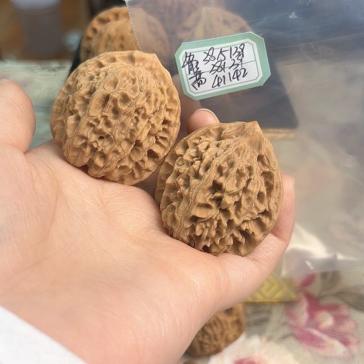 文玩核桃把件官帽