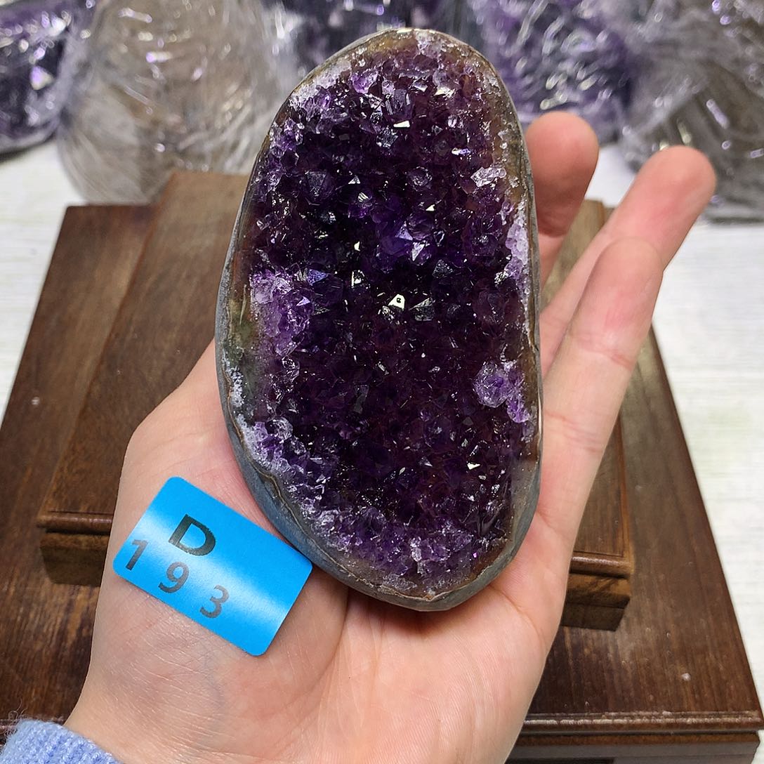 紫晶大型摆件（非配饰）未镶嵌