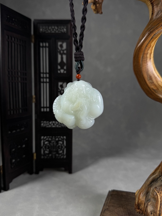 和田玉白玉挂件 