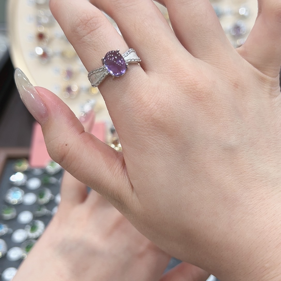 蛇纹石玉戒指银S925镶嵌五****珠