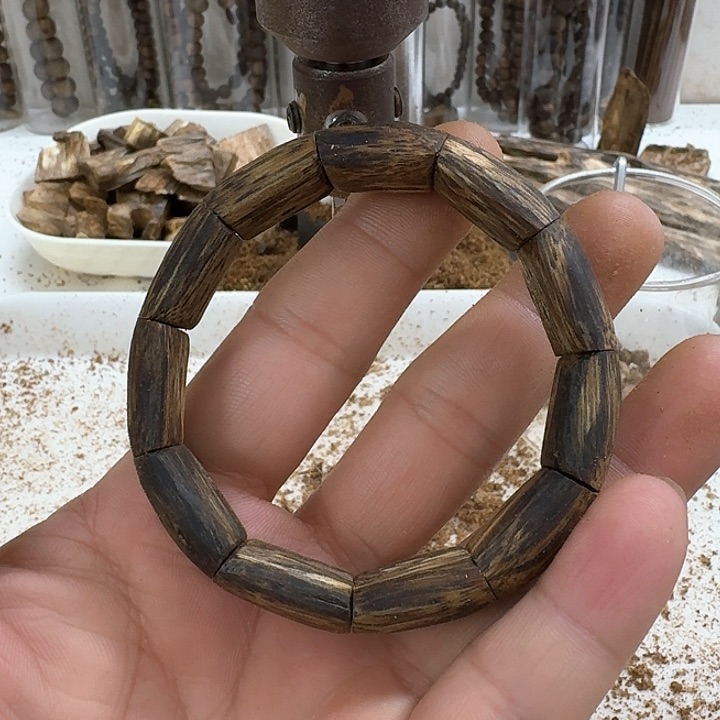 沉香手串奇楠单圈片珠手镯串卡1.3规格14.8克