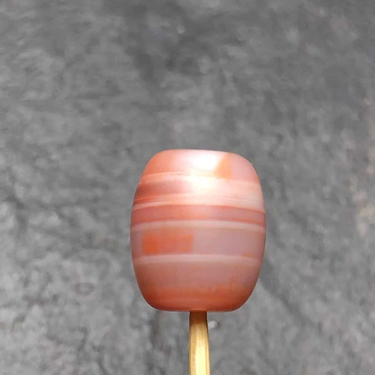 天然原矿南红玛瑙桶珠长13.3直径11毫米