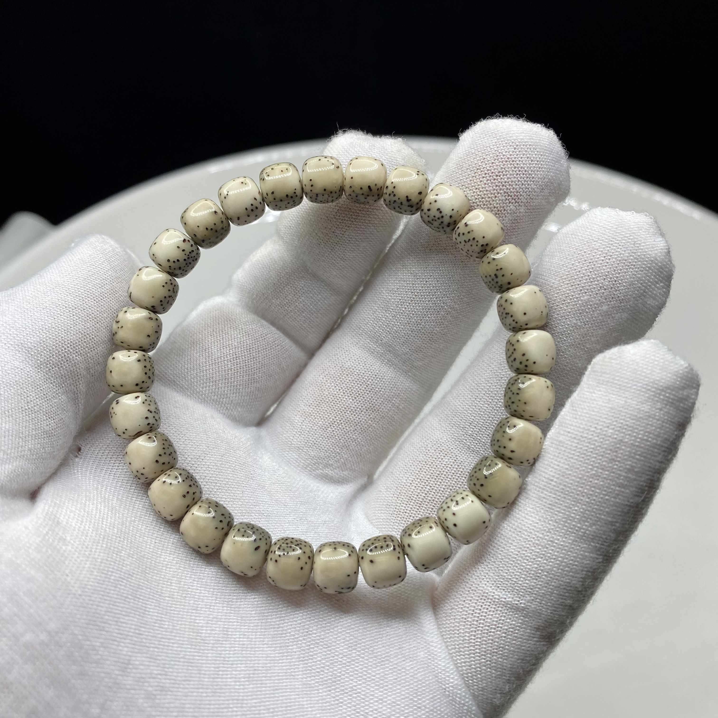 【一物一拍·高玩精品01】尺寸8*7河豚·瓷白·星月手串