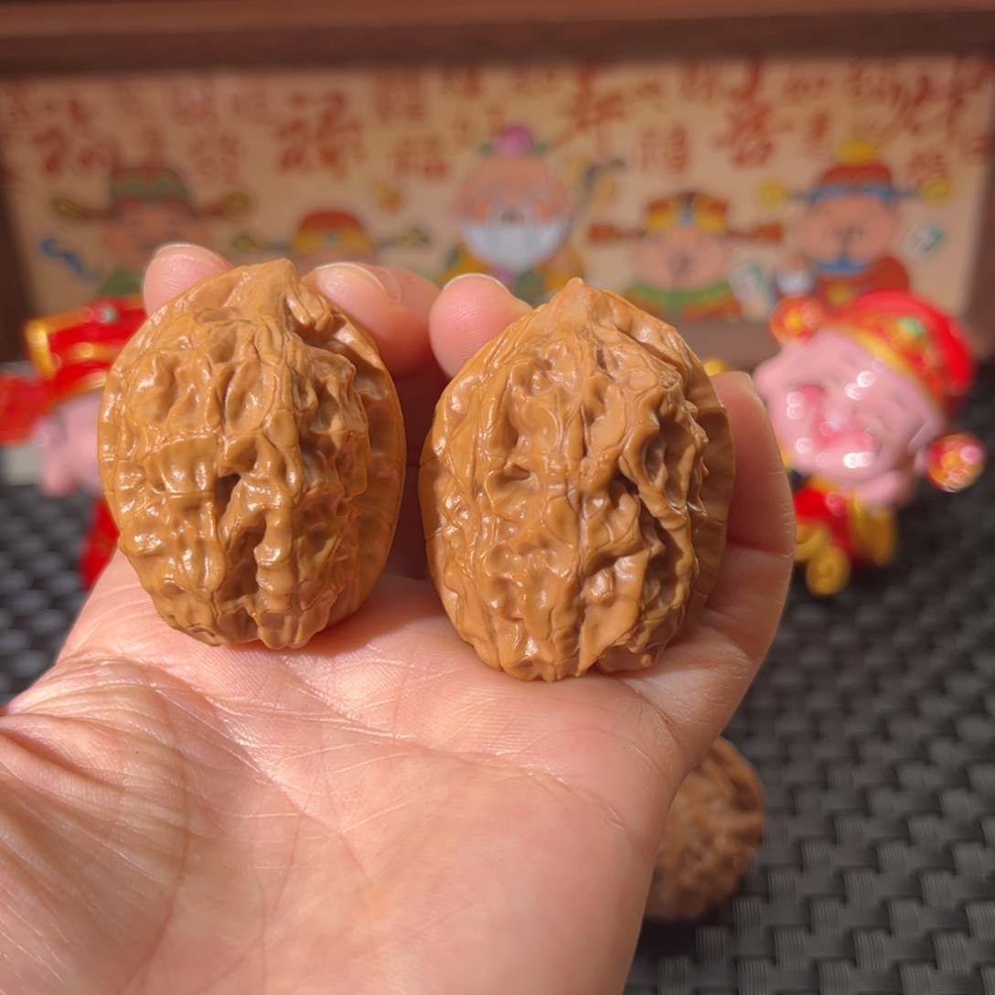 把件文玩核桃赤龙鸡心