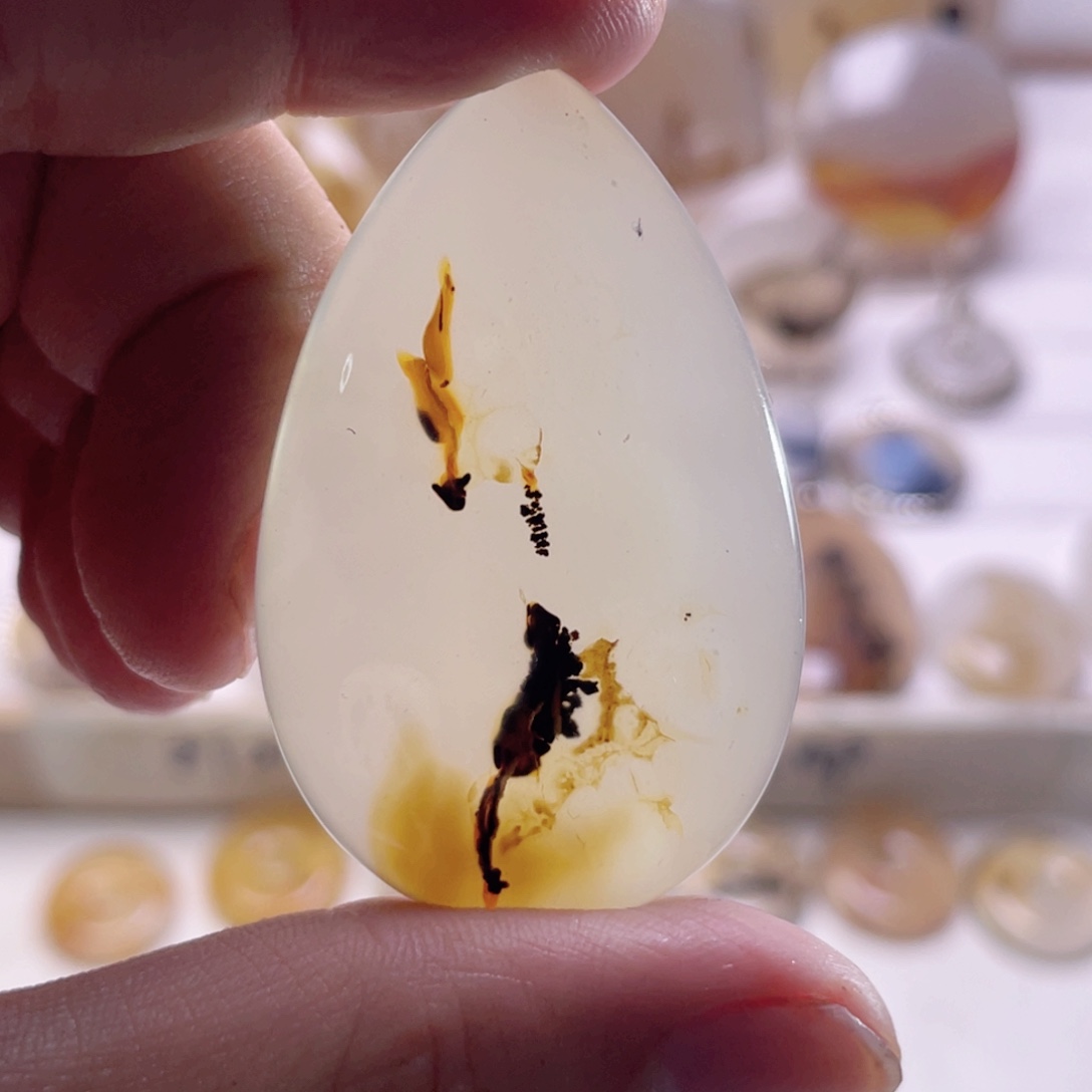 玛瑙/玉髓未镶嵌珠宝奇石