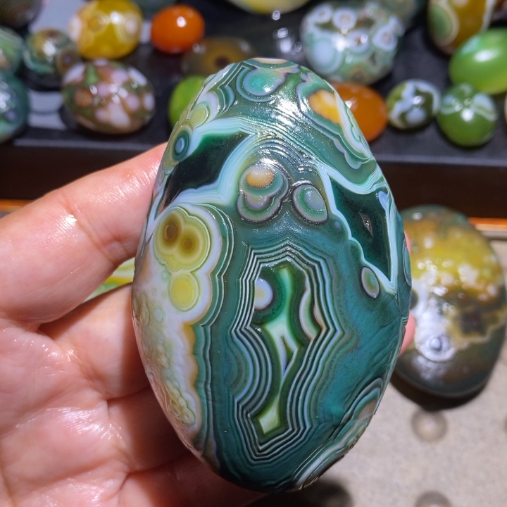 玛瑙/玉髓未镶嵌珠宝半成品