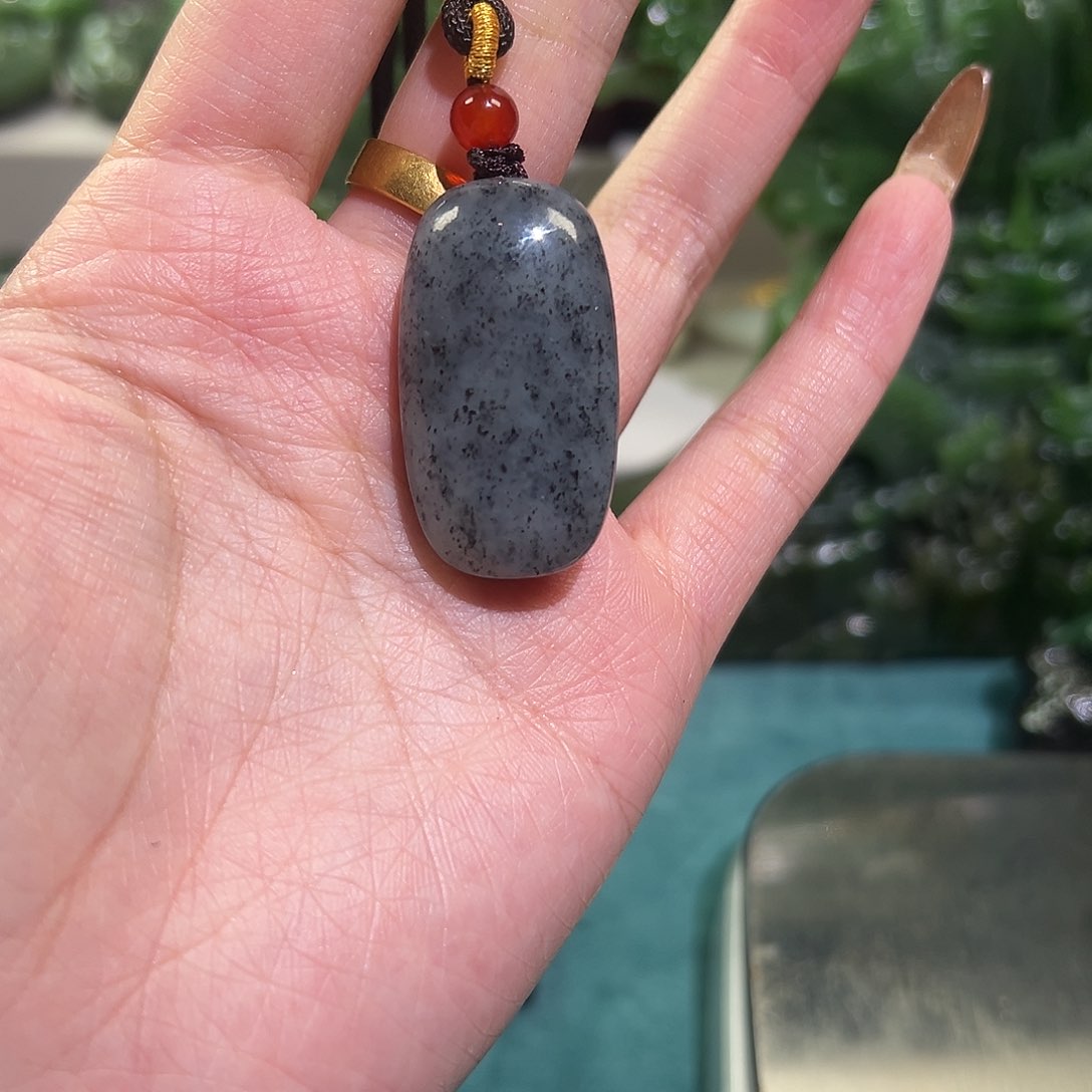 和田玉吊坠(不含链)未镶嵌