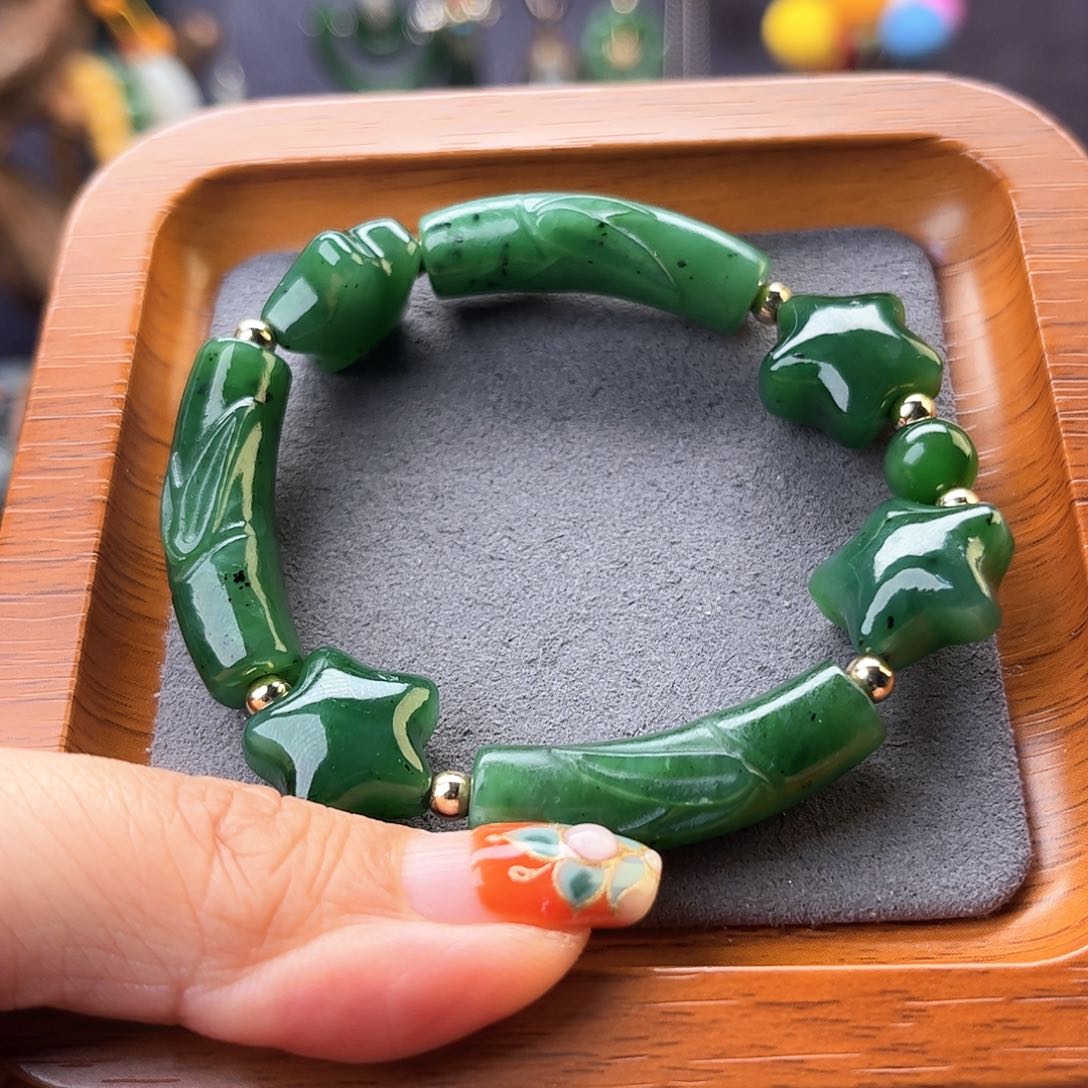 颈饰未镶嵌和田玉顺****…