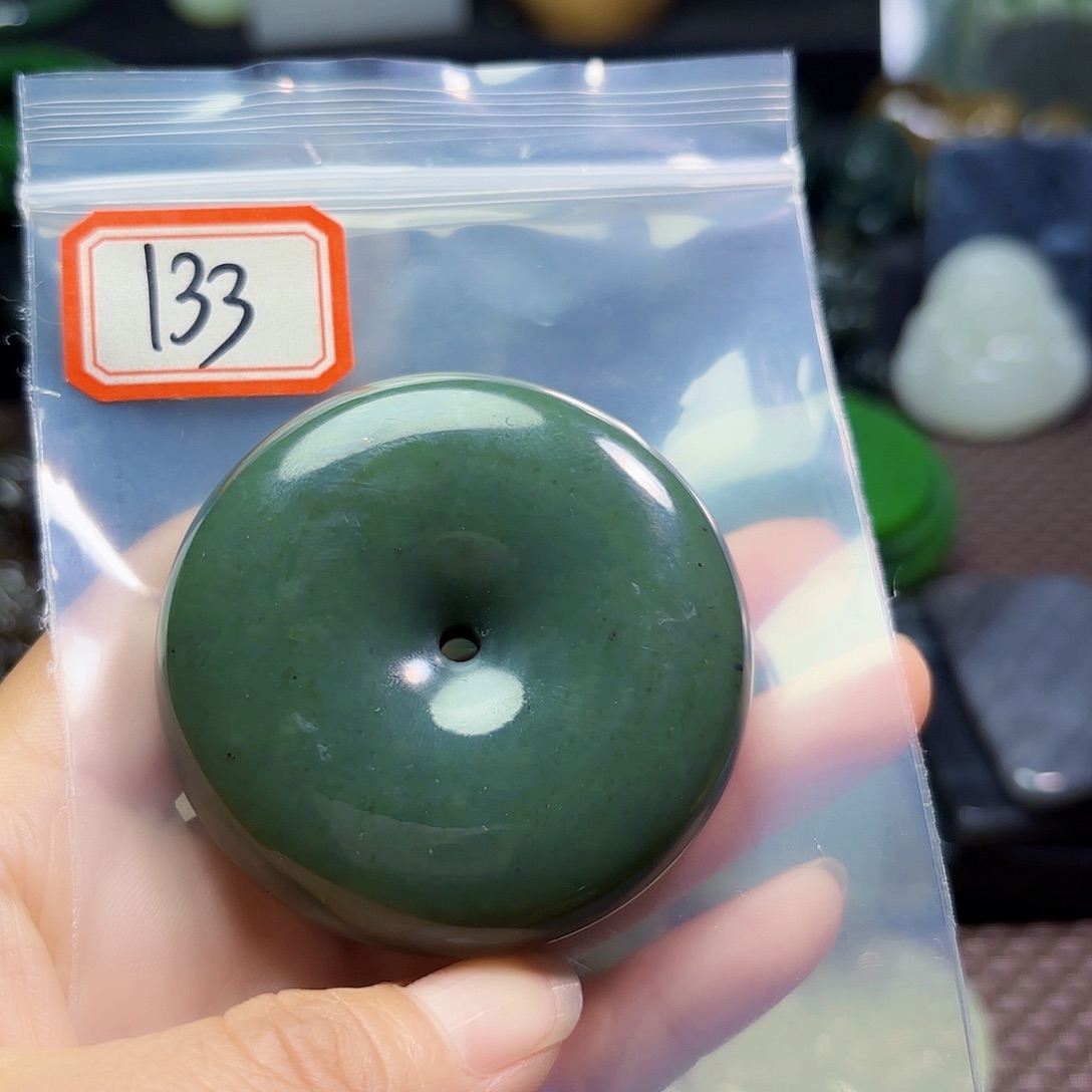 和田玉未镶嵌珠宝半成品