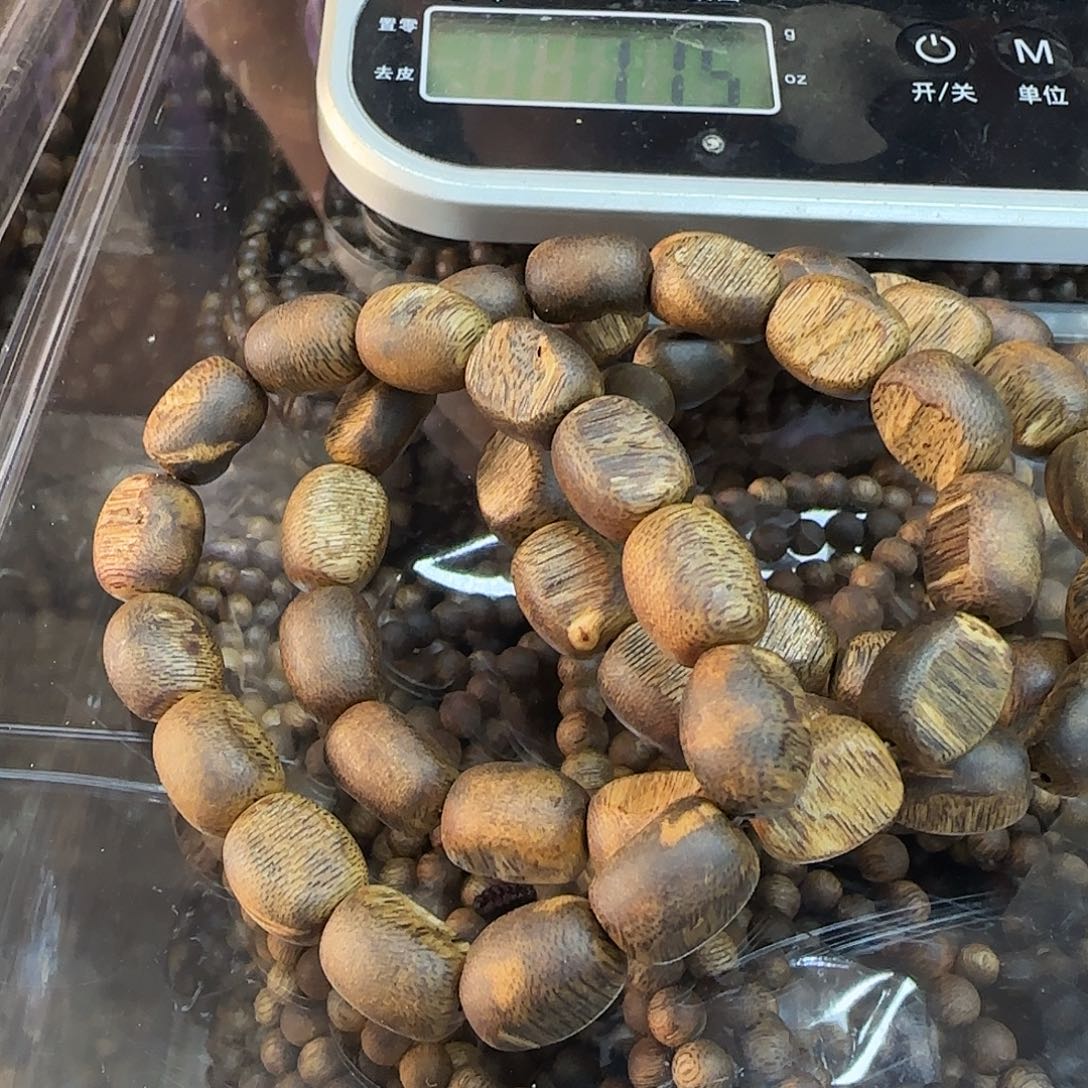 手串沉香留疤 1.0 十一克 单圈多样性发货