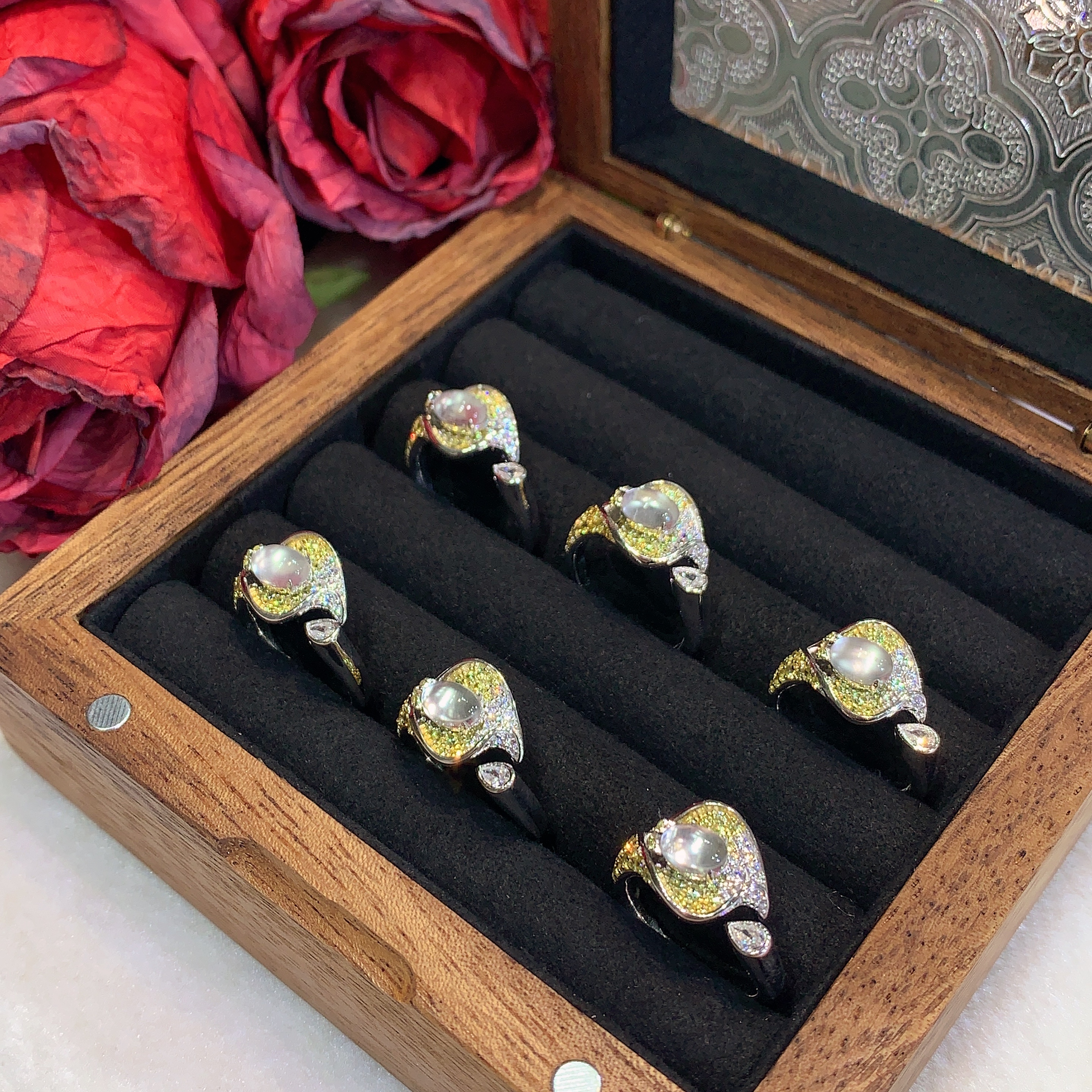 天然石英质玉蛋面戒指S925银镶嵌可调节鸽子蛋指环玉石貔貅戒圈