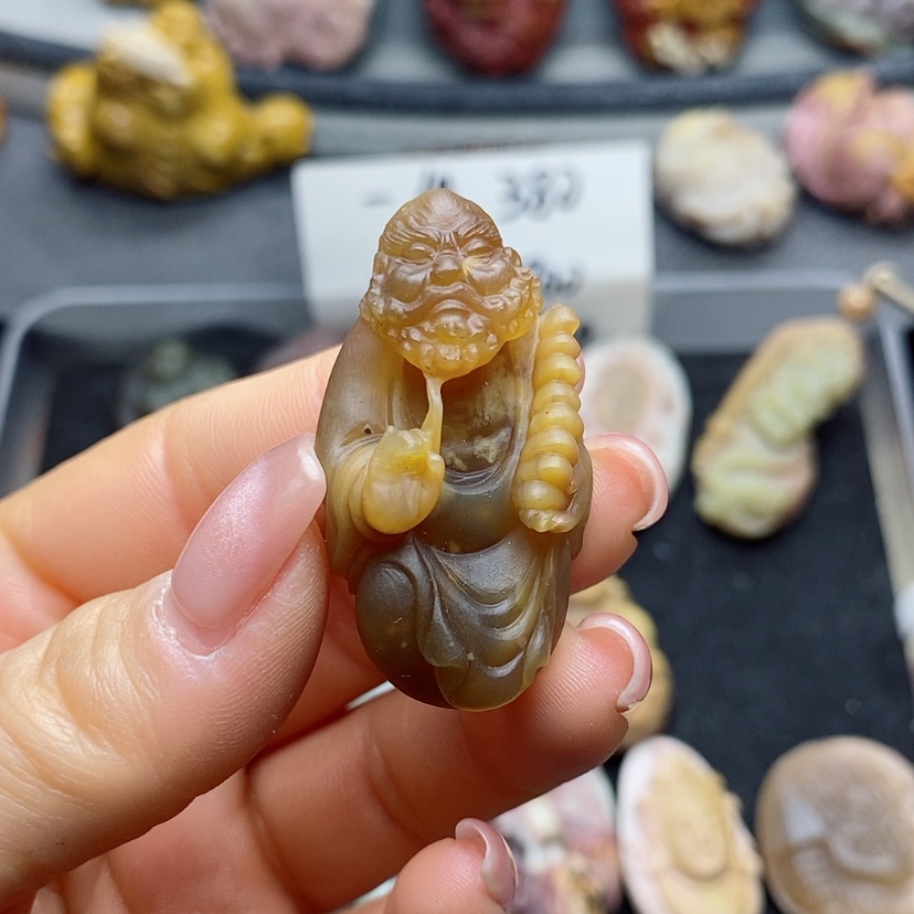 【闪购商品】定制石英质玉吊坠未镶嵌