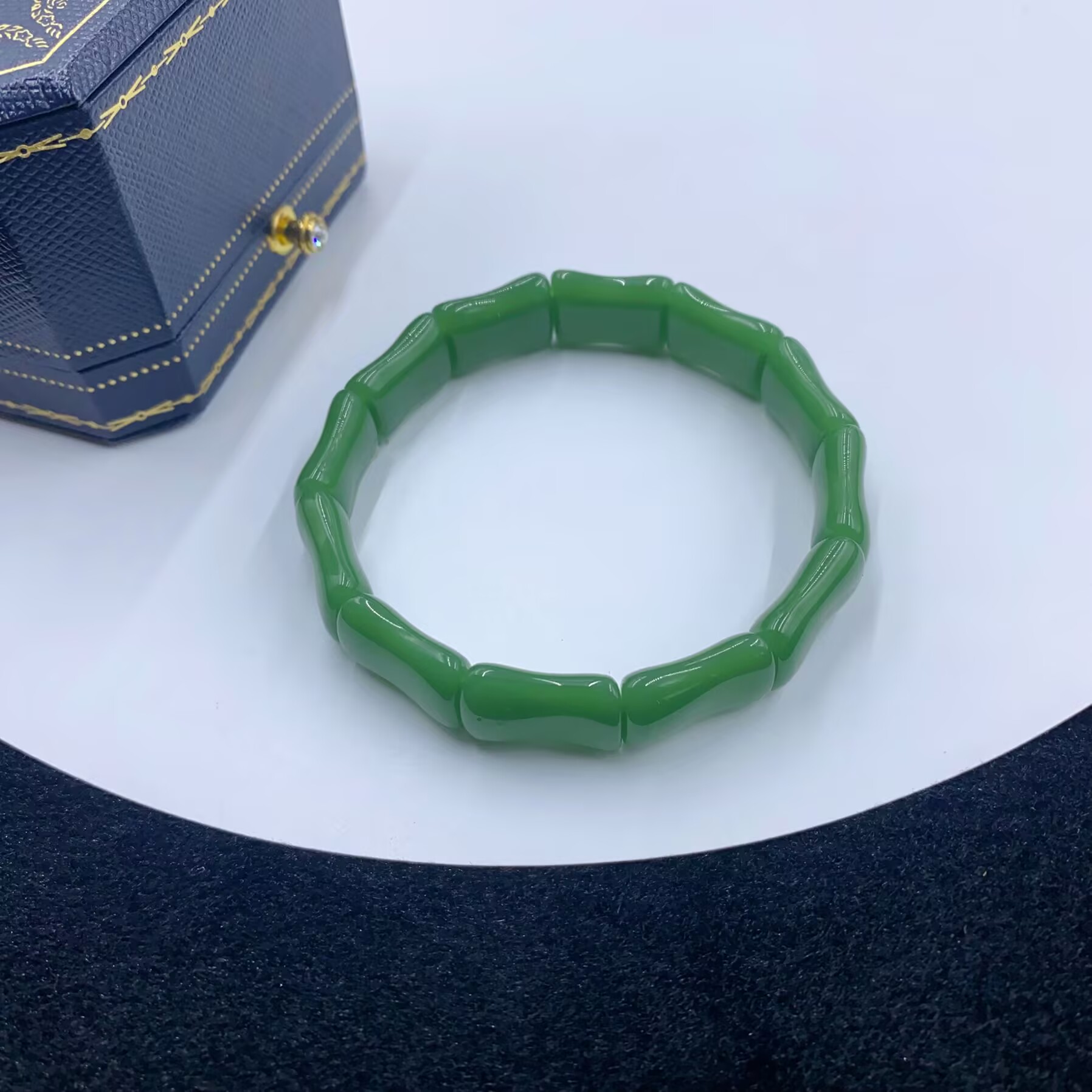 5018   绿色手串多样性发货