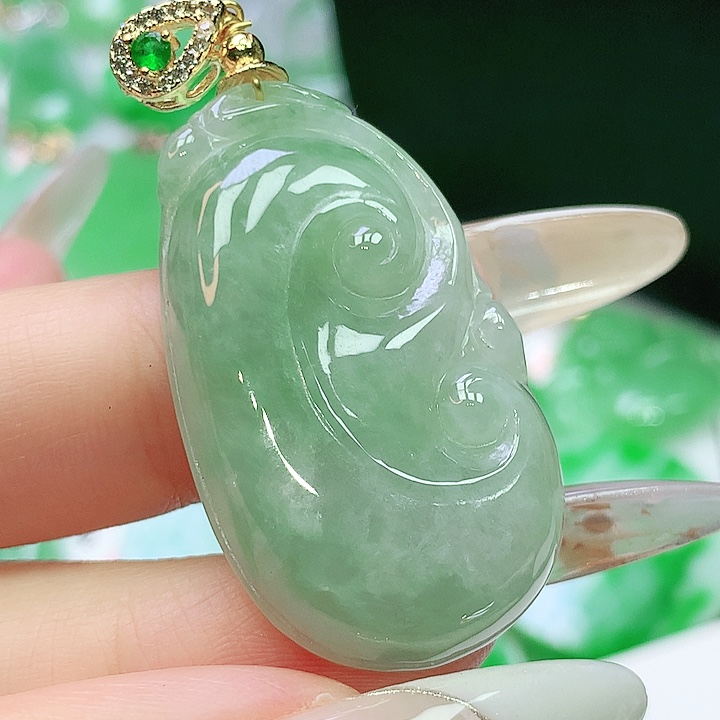 翡翠未镶嵌颈饰翡翠