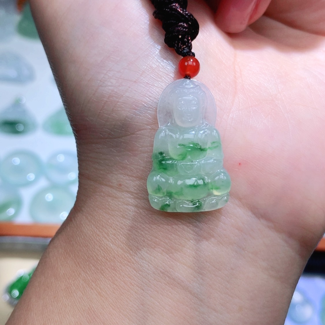 【闪购商品】翡翠颈饰未镶嵌观音