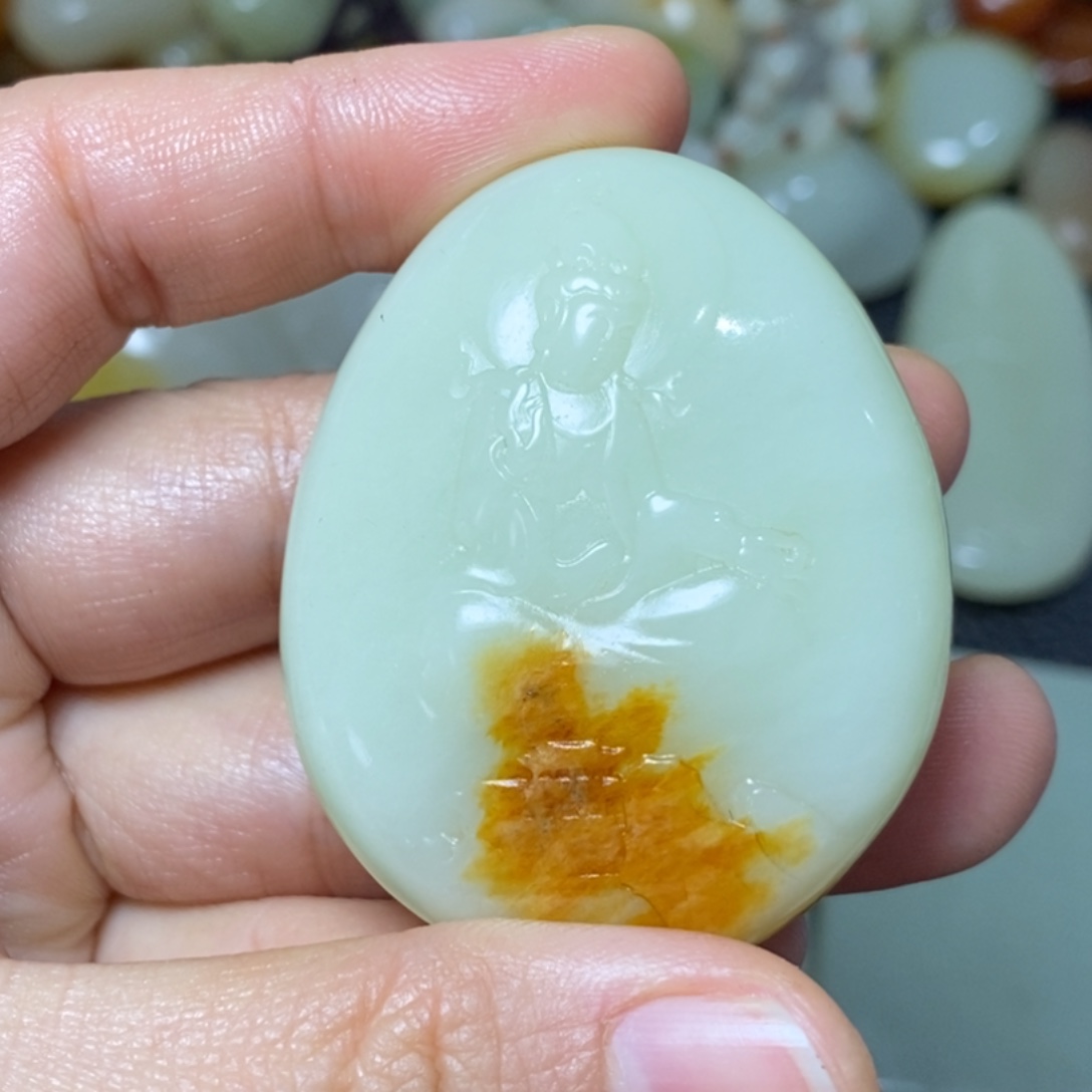 小***豆和田玉未镶嵌套链