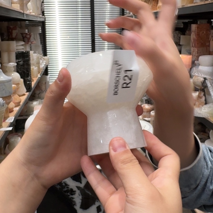 大理石R21。 钱。   