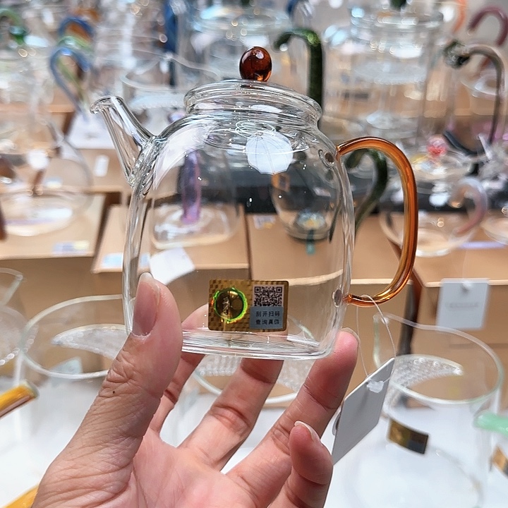 禾器宴臣壶琥珀色