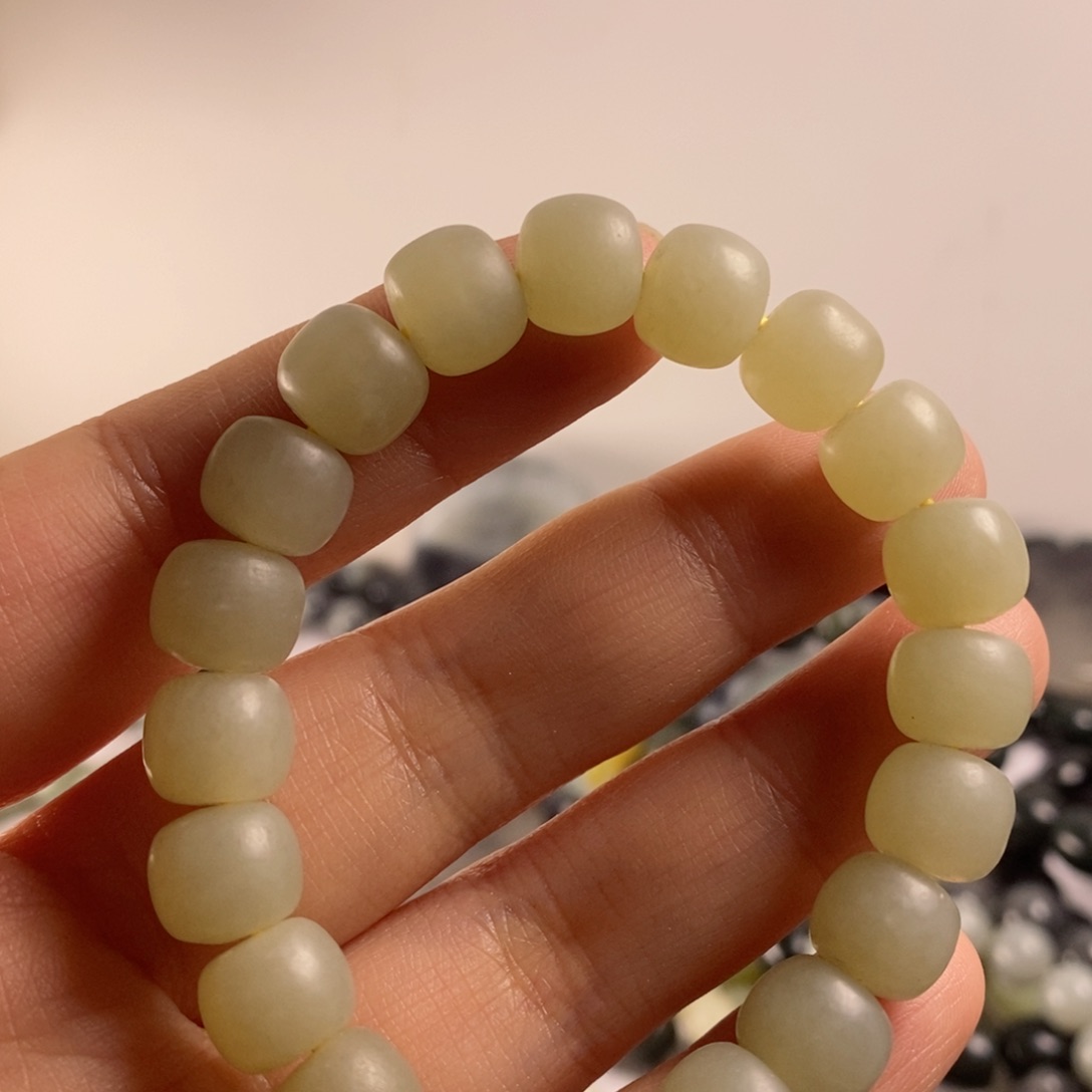 和田玉手链未镶嵌