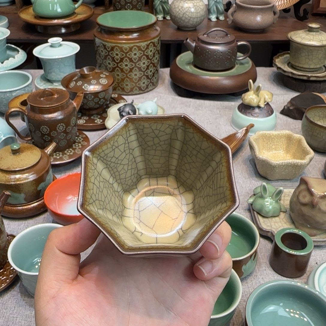 龙泉青瓷传世哥窑八方杯