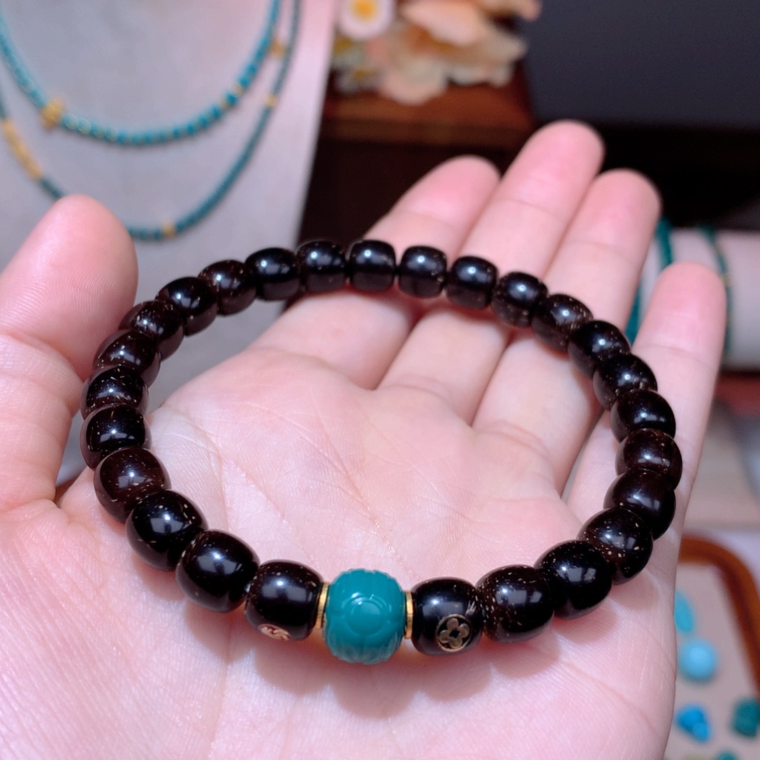 绿松石珠宝奇石18K金镶嵌