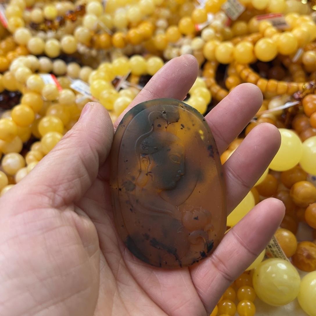 琥珀珠宝奇石未镶嵌