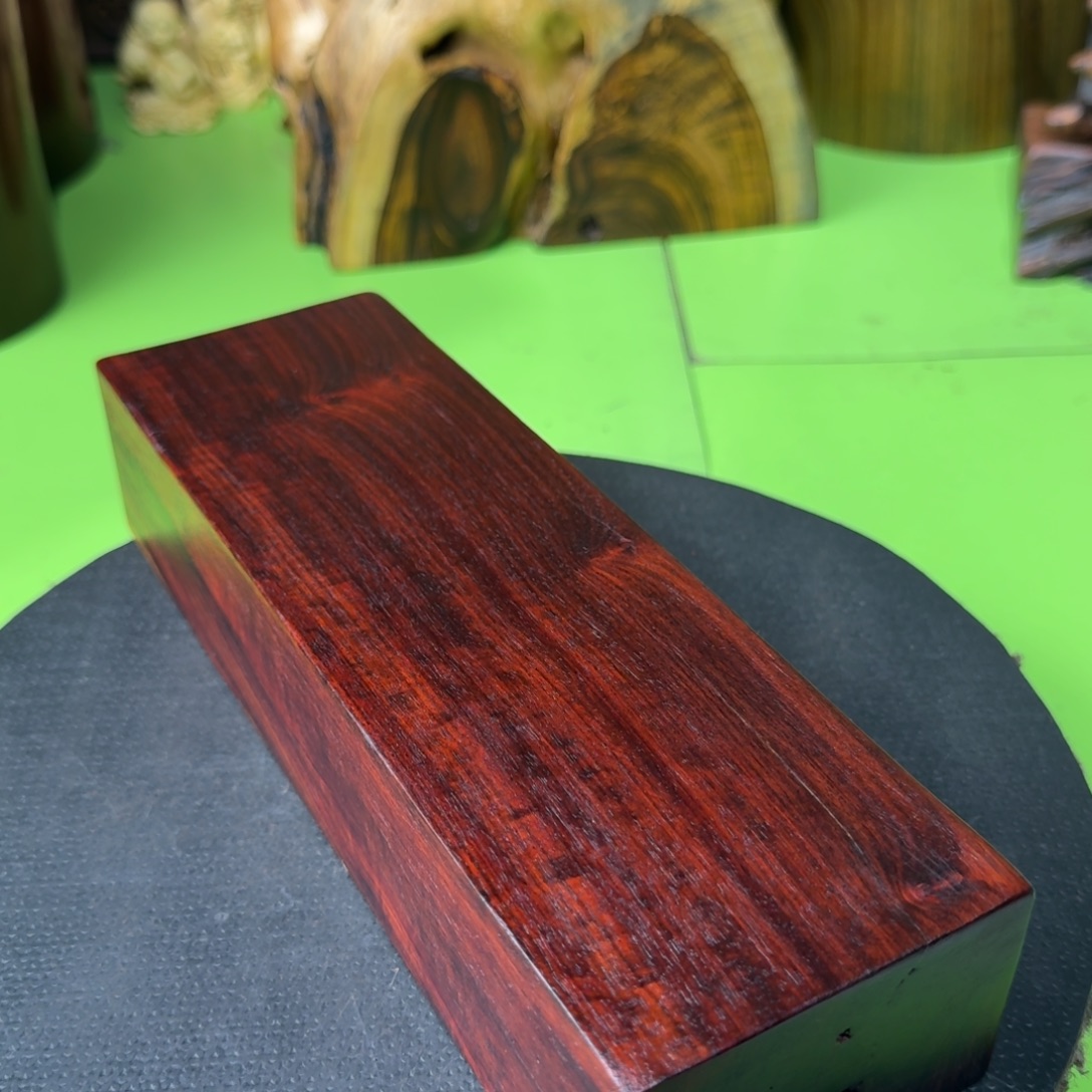 。***集大果紫檀（缅甸花梨）